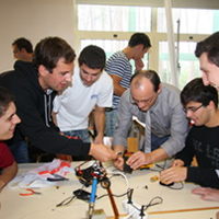 professores e alunos da ESTG adaptam brinquedos